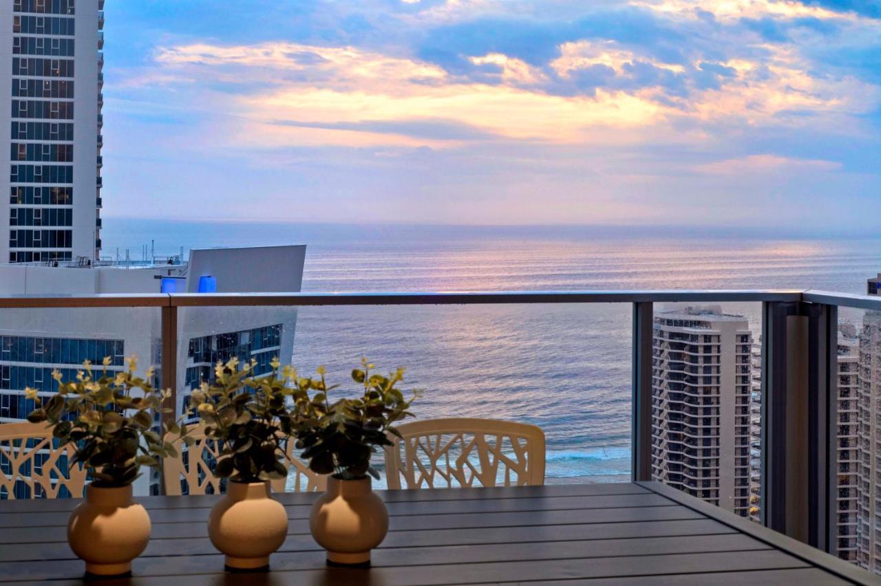 גולד קוסט Ocean View Apartments With Balcony - Circle On Cavill - Central Location! - Self Contained & Privately Managed מראה חיצוני תמונה