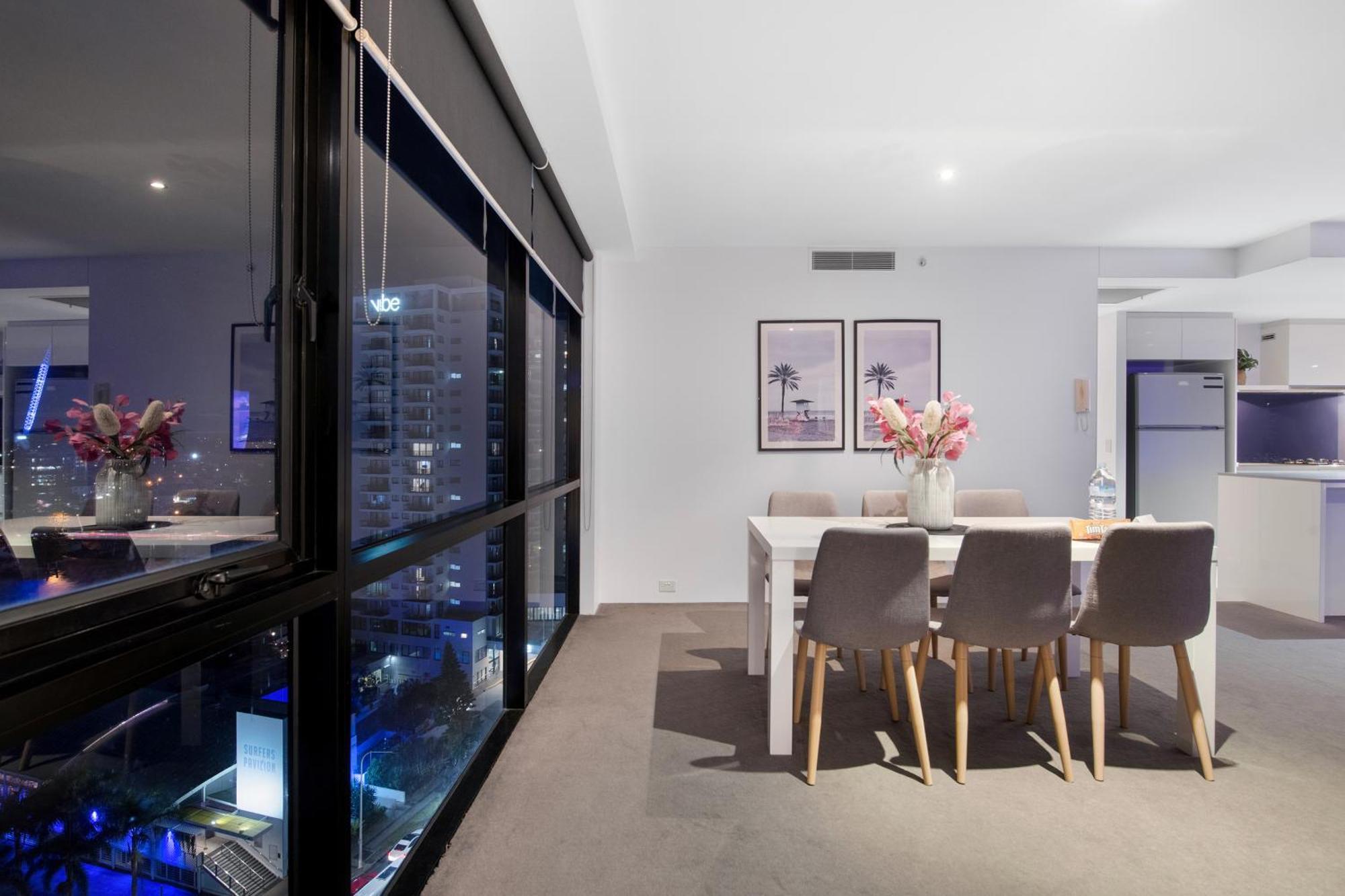 גולד קוסט Ocean View Apartments With Balcony - Circle On Cavill - Central Location! - Self Contained & Privately Managed מראה חיצוני תמונה