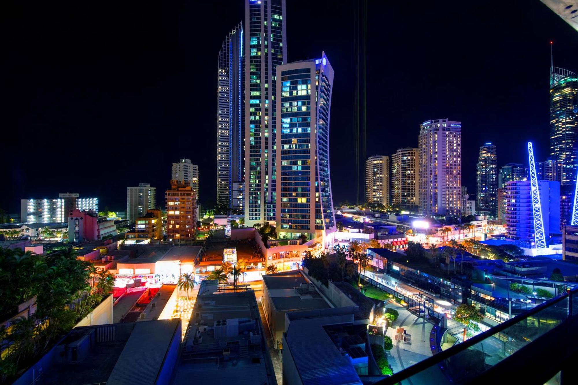 גולד קוסט Ocean View Apartments With Balcony - Circle On Cavill - Central Location! - Self Contained & Privately Managed מראה חיצוני תמונה