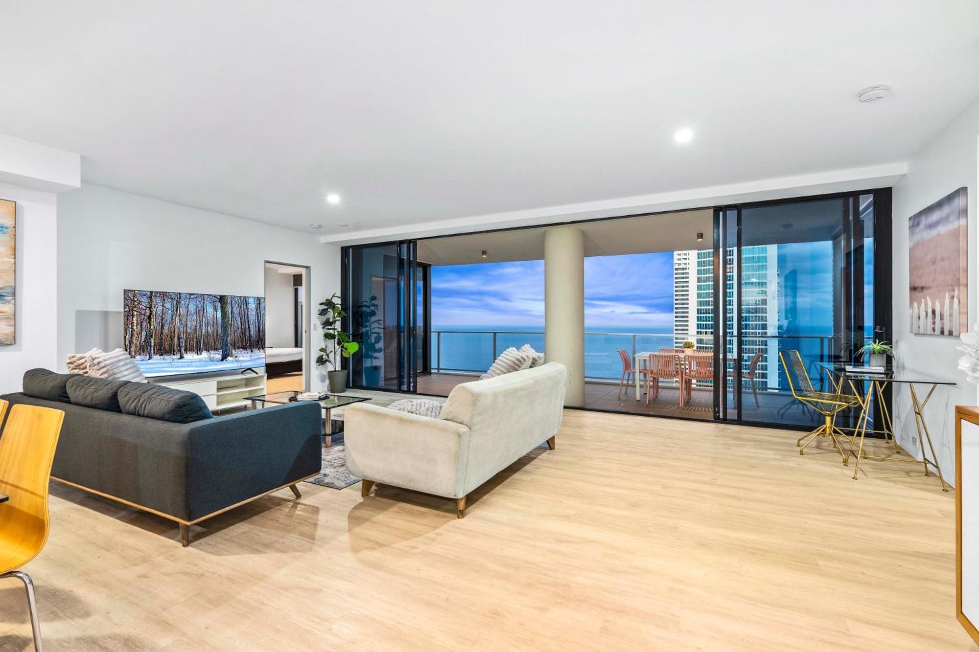 גולד קוסט Ocean View Apartments With Balcony - Circle On Cavill - Central Location! - Self Contained & Privately Managed מראה חיצוני תמונה