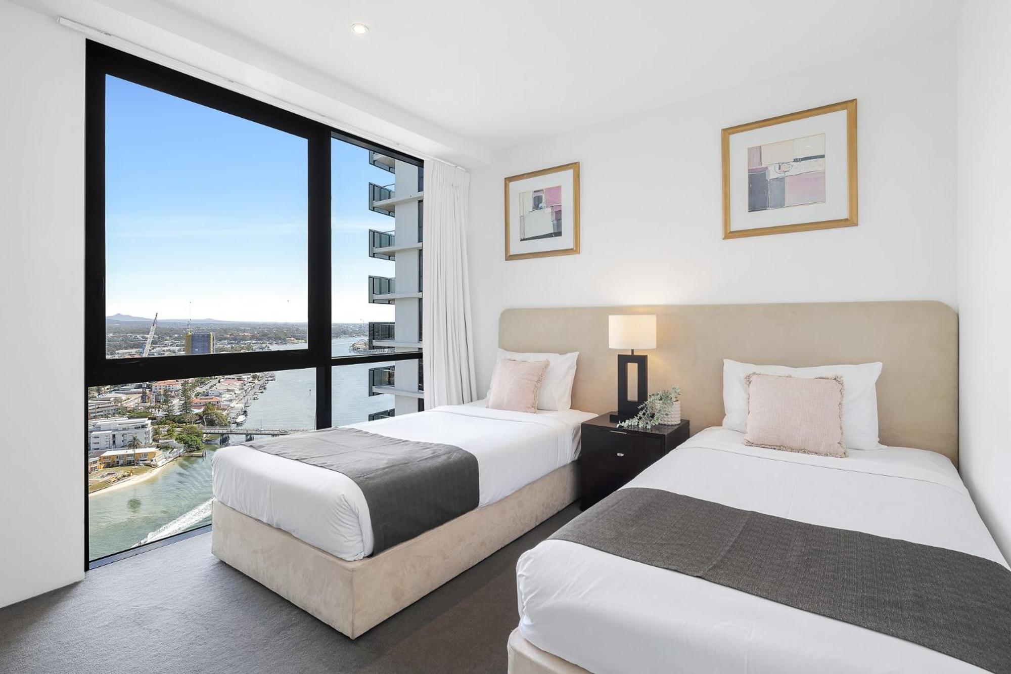 גולד קוסט Ocean View Apartments With Balcony - Circle On Cavill - Central Location! - Self Contained & Privately Managed מראה חיצוני תמונה